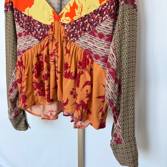 Free People Women's Floral Patchwork Boho Blouse V-Neck Long Sleeve S Flowy - Picture 5 of 11